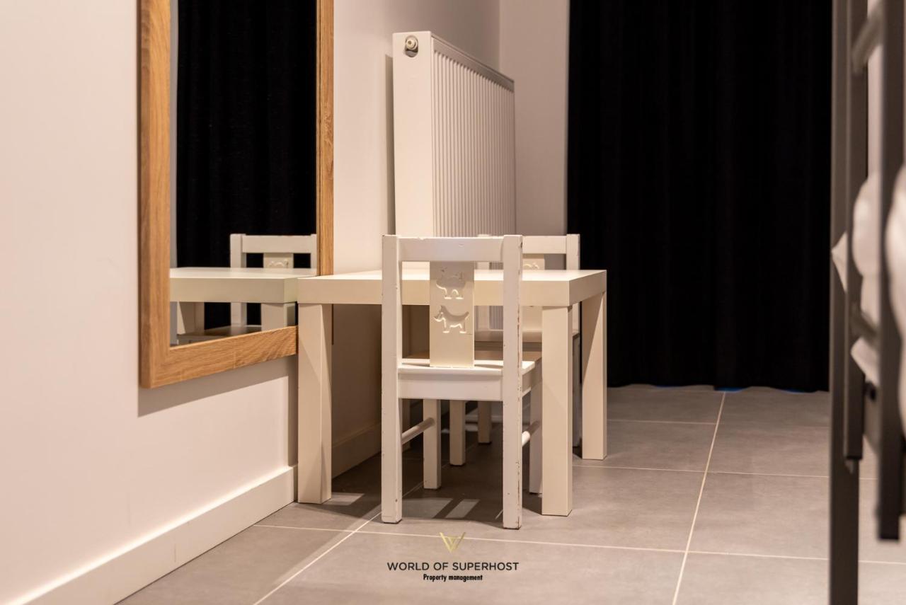 Spacious Apartment Closeby The Sea Up To 6 People! Oostende Exterior foto